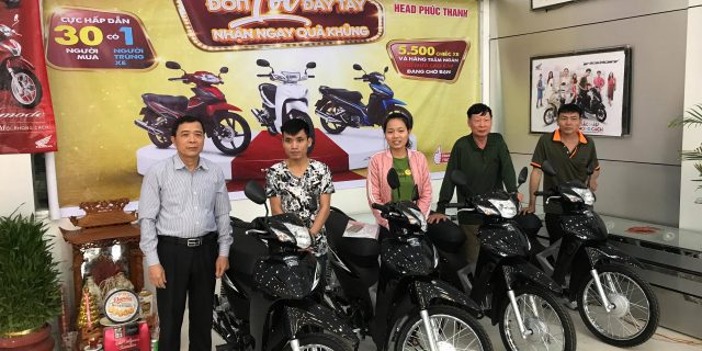 HONDA PHÚC THANH TRAO XE CHO KHÁCH HÀNG TRÚNG GIẢI